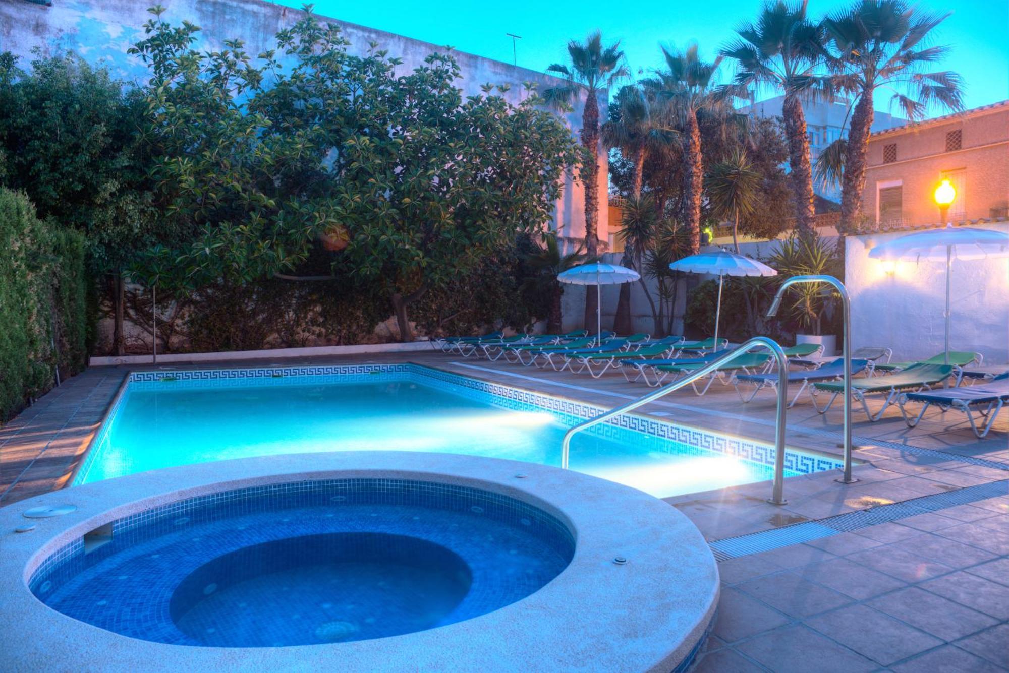 Hotel Avenida Benicàssim Buitenkant foto
