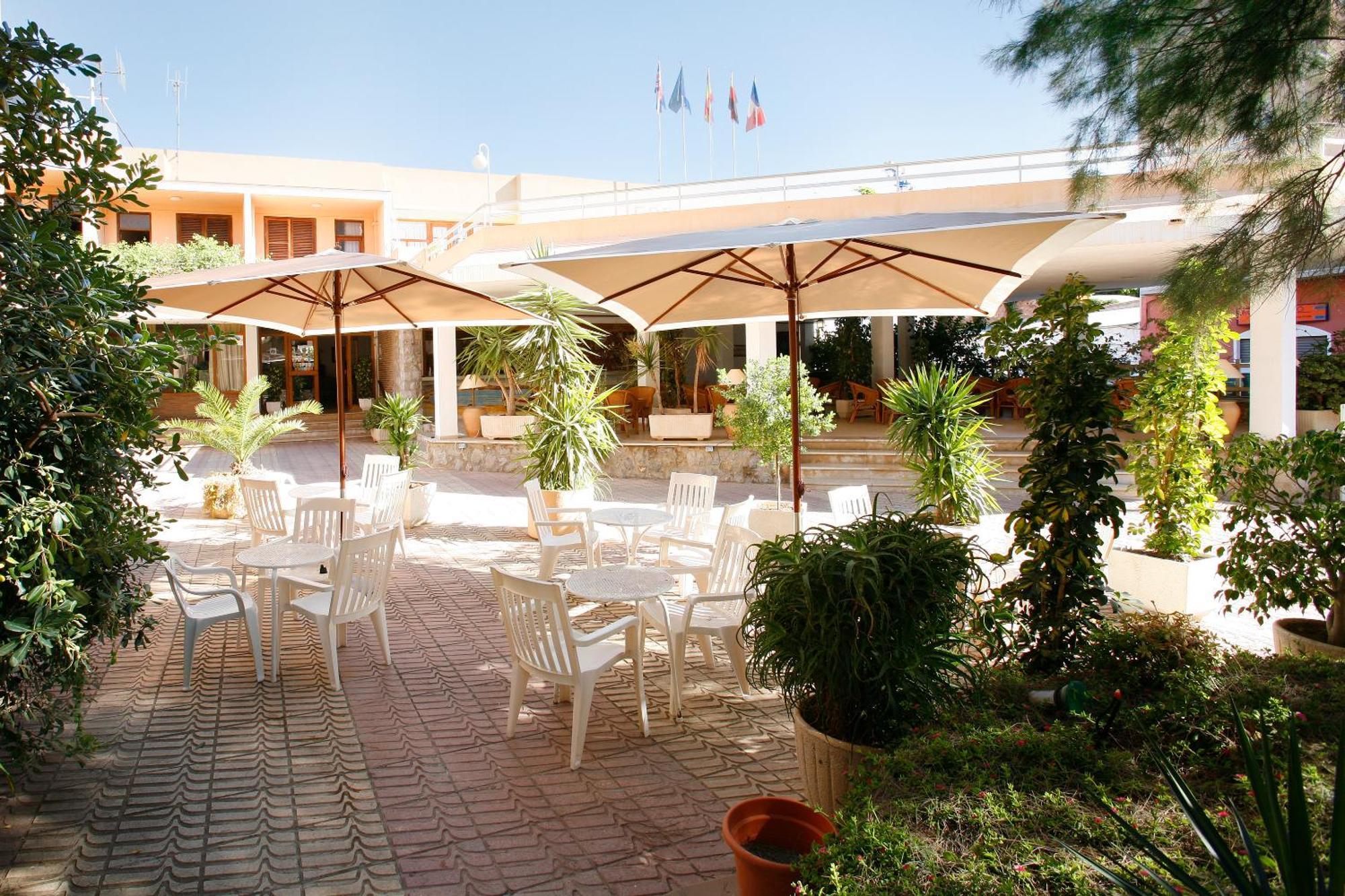 Hotel Avenida Benicàssim Buitenkant foto
