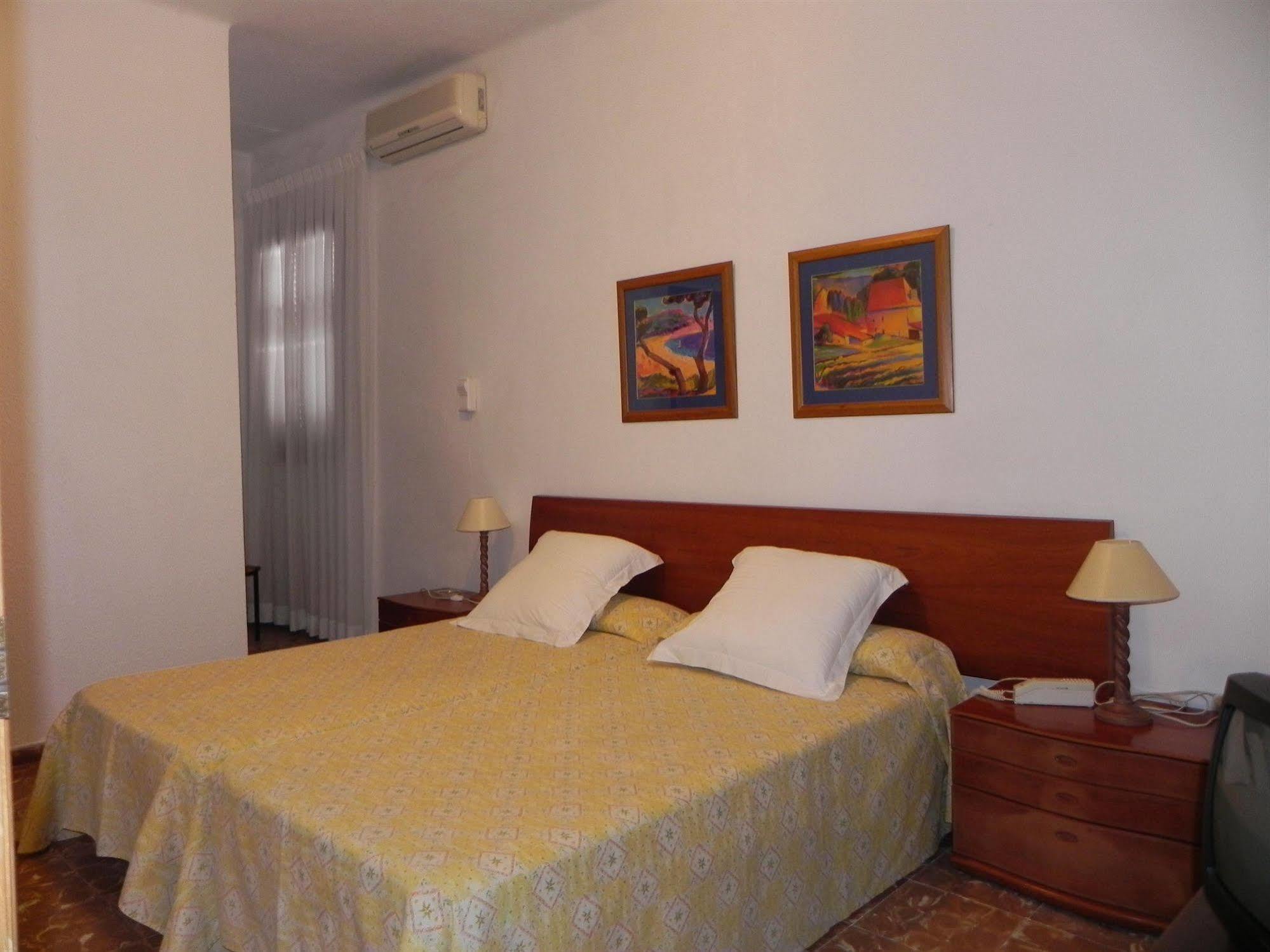 Hotel Avenida Benicàssim Buitenkant foto
